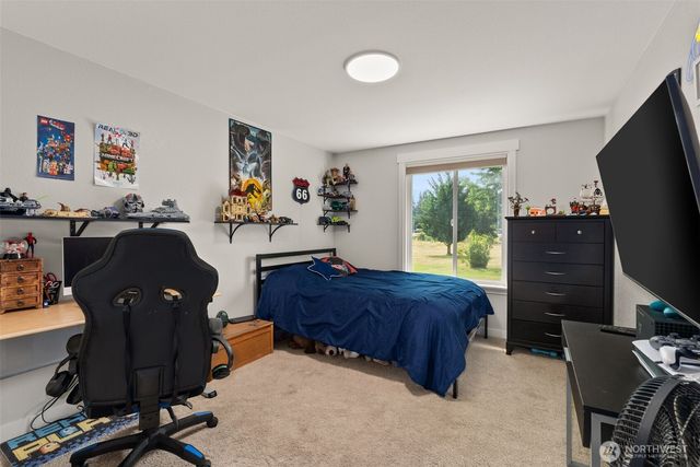 17910 Guava Street SW, Rochester, WA 98579