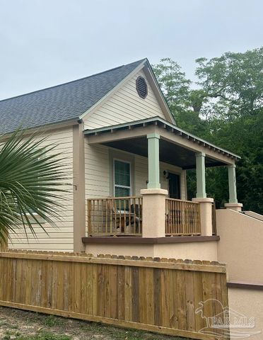 1302 Dr Martin Luther King Jr Dr, Pensacola, FL 32503