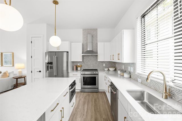 4041 S Tryon Street, Charlotte, NC 28217