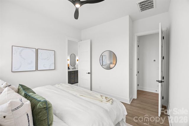 4041 S Tryon Street, Charlotte, NC 28217