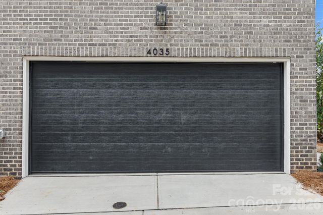 4041 S Tryon Street, Charlotte, NC 28217