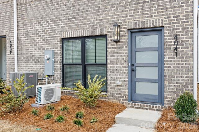 4041 S Tryon Street, Charlotte, NC 28217