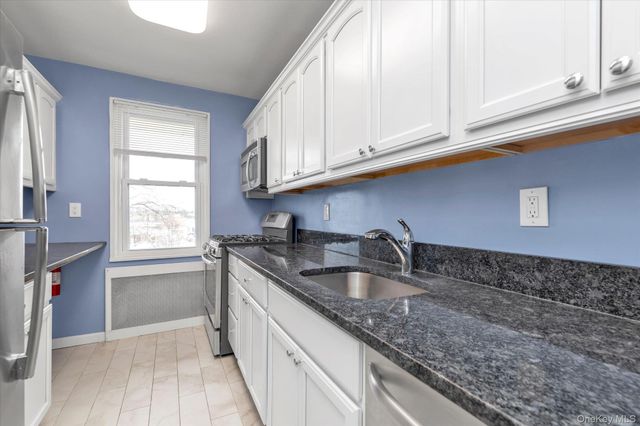 490 Atlantic Avenue 330, East Rockaway, NY 11518