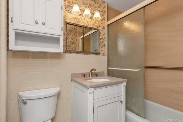 490 Atlantic Avenue 330, East Rockaway, NY 11518