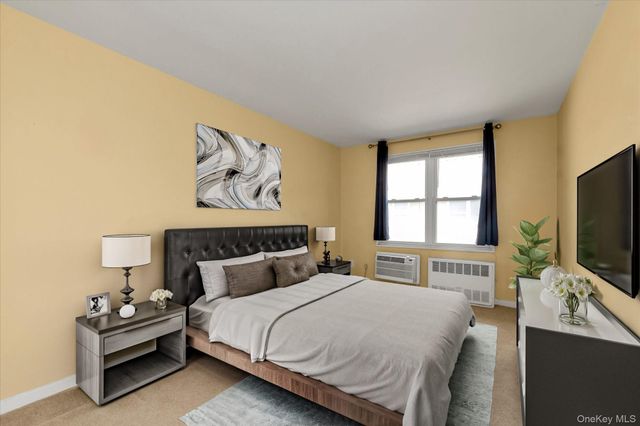 490 Atlantic Avenue 330, East Rockaway, NY 11518