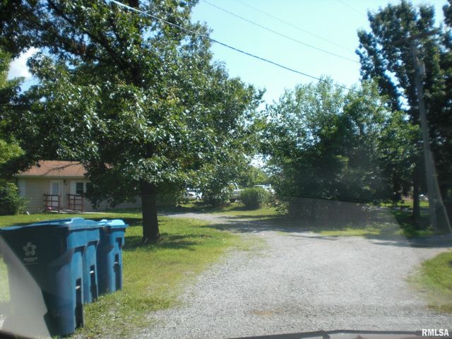 500 S WASHINGTON Street, Desoto, IL 62924