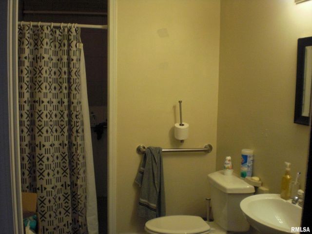 500 S WASHINGTON Street, Desoto, IL 62924