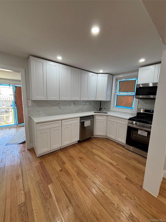 94-28 209 Street, Queens Village, NY 11428 — photo 3