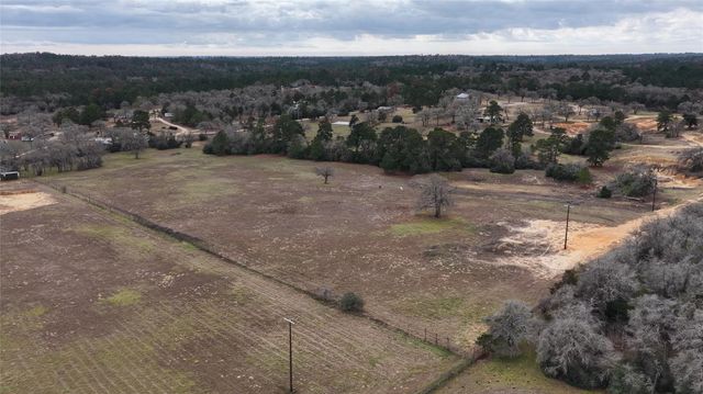 182 Little Ranch RD, Red Rock, TX 78662