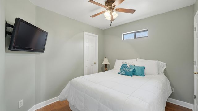 182 Little Ranch RD, Red Rock, TX 78662