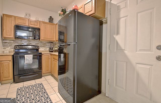 747 S Fairfield Drive, Peachtree City, GA 30269