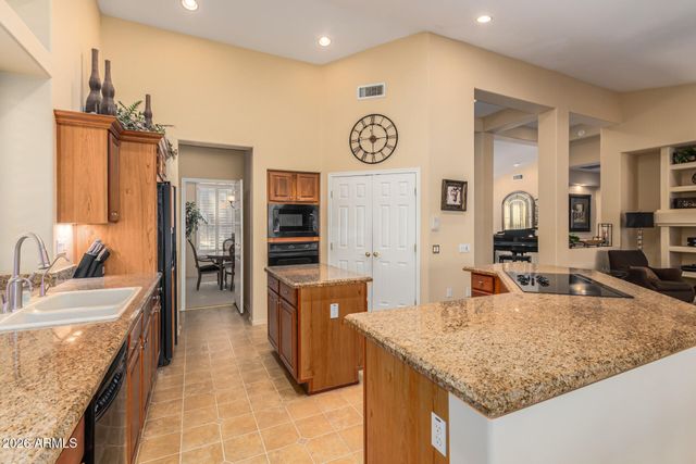 15064 W DOUBLE TREE Way, Surprise, AZ 85374