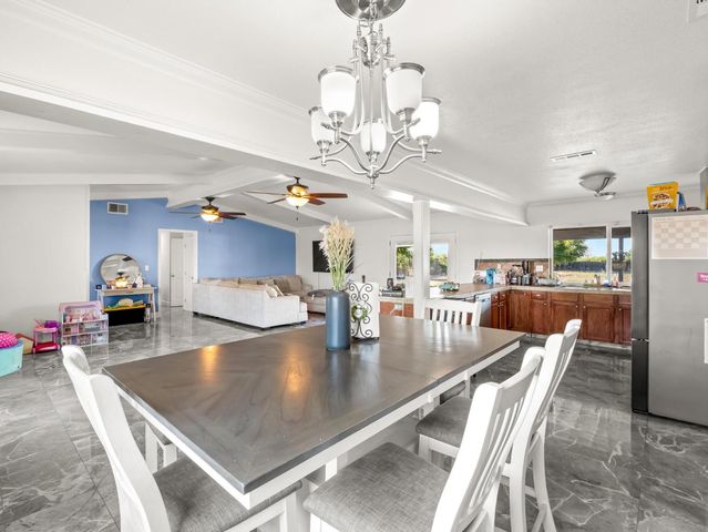 6110 W Nebraska Avenue, Caruthers, CA 93609
