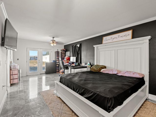 6110 W Nebraska Avenue, Caruthers, CA 93609