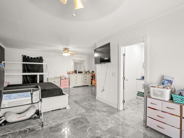 6110 W Nebraska Avenue, Caruthers, CA 93609