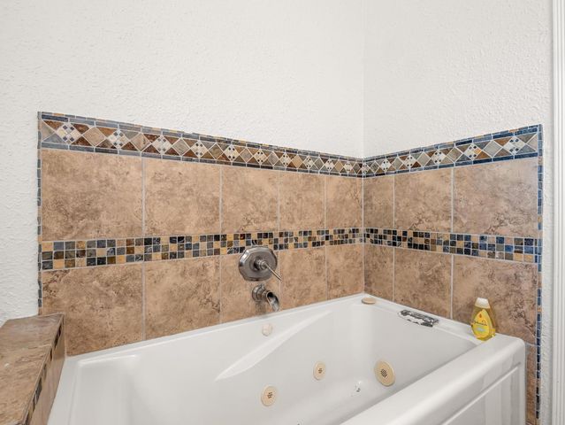 6110 W Nebraska Avenue, Caruthers, CA 93609