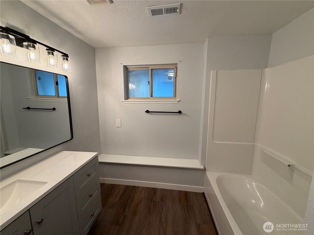 1615 154th Street E, Tacoma, WA 98445