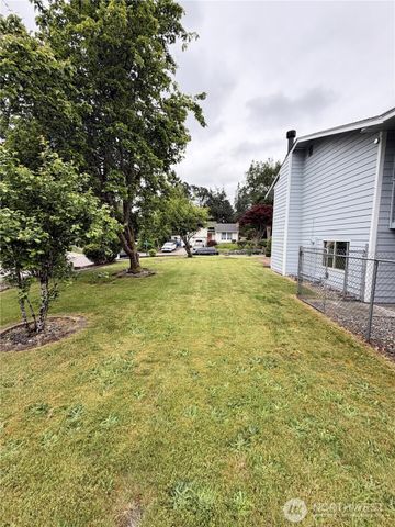 1615 154th Street E, Tacoma, WA 98445