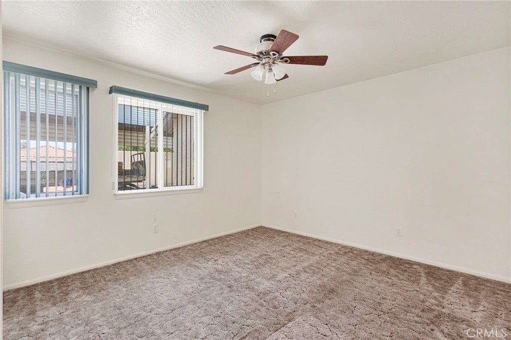 Image 19 of property listing at 11281 4th, Hesperia, CA 92345