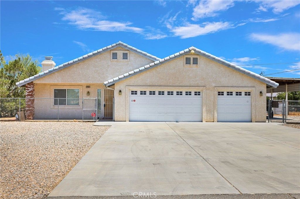 Image 3 of property listing at 11281 4th, Hesperia, CA 92345