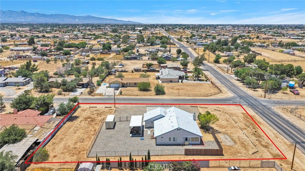 Image 33 of property listing at 11281 4th, Hesperia, CA 92345