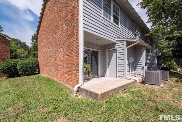 135 Coleridge Court, Carrboro, NC 27510