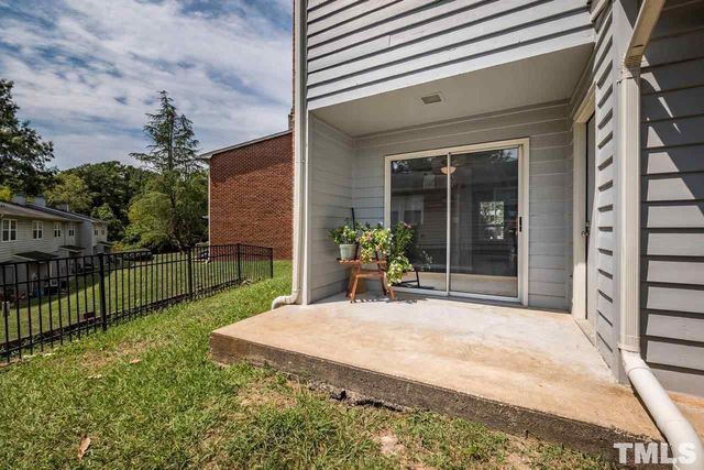 135 Coleridge Court, Carrboro, NC 27510