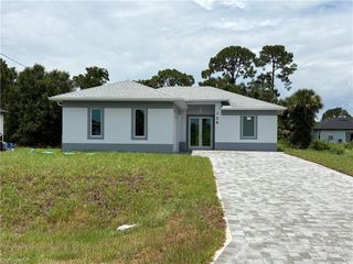 758 Bianca, Lehigh Acres, FL 33974
