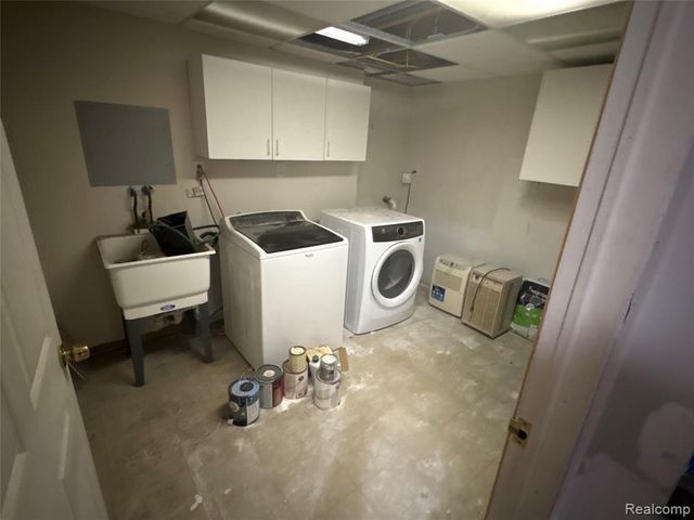 2485 Wellington Avenue, Howell, MI 48843