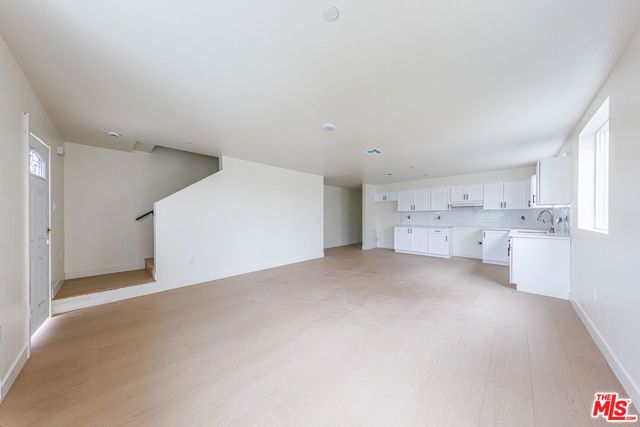 946 E 21st Street, Los Angeles, CA 90011