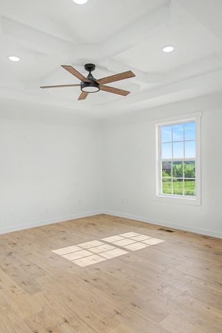 137 Martha Circle, Lafayette, TN 37083
