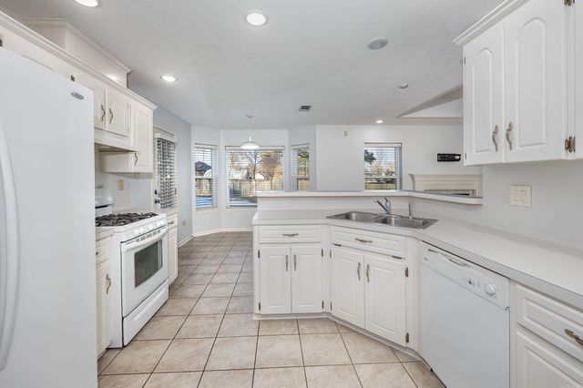 25 Glendale Drive, Cabot, AR 72023