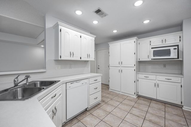 25 Glendale Drive, Cabot, AR 72023