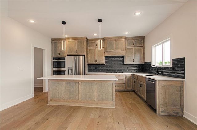 7551 NW Gower Avenue, Kansas City, MO 64151