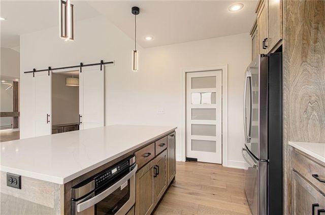 7551 NW Gower Avenue, Kansas City, MO 64151