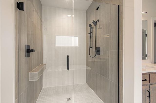 7551 NW Gower Avenue, Kansas City, MO 64151