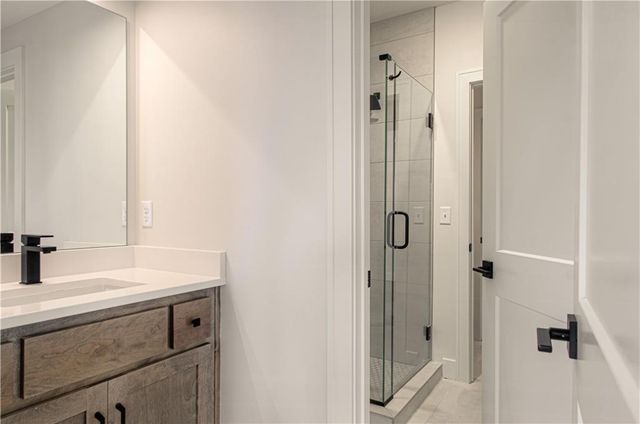 7551 NW Gower Avenue, Kansas City, MO 64151