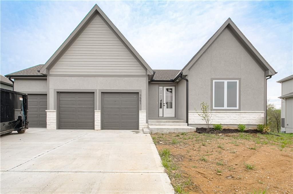 7551 NW Gower Avenue, Kansas City, MO 64151