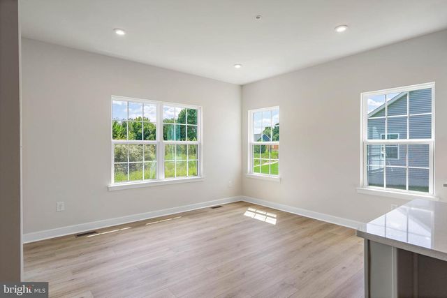 10785 WINDMILL CREEK LN, Berlin, MD 21811
