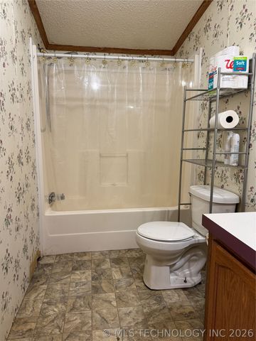 5779 E 455 Road, Adair, OK 74330