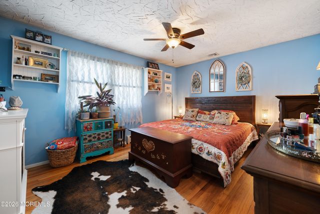 330 Riviera Drive, Forked River, NJ 08731