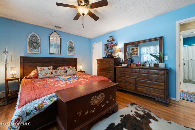 330 Riviera Drive, Forked River, NJ 08731