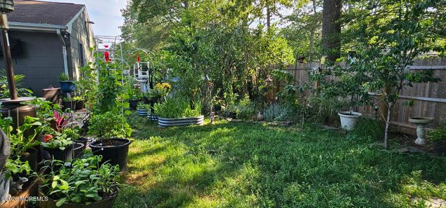 330 Riviera Drive, Forked River, NJ 08731