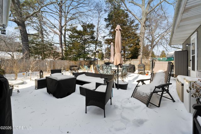 330 Riviera Drive, Forked River, NJ 08731