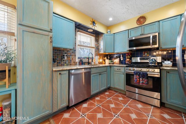 330 Riviera Drive, Forked River, NJ 08731