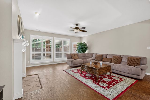 15827 Buffalo Creek Drive, Frisco, TX 75035