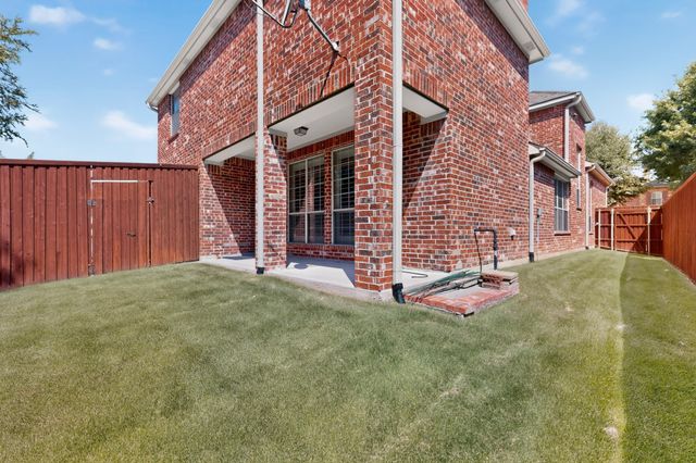 15827 Buffalo Creek Drive, Frisco, TX 75035