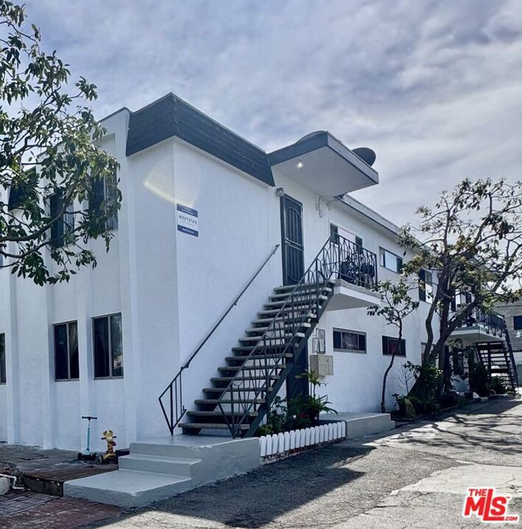 1322 W 227th Street, Torrance, CA 90501