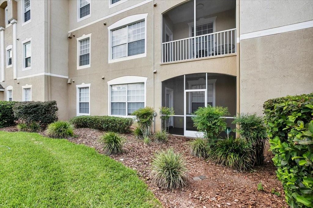 Image 11 of property listing at 2307 SILVER PALM DRIVE 102, Kissimmee, FL 34747