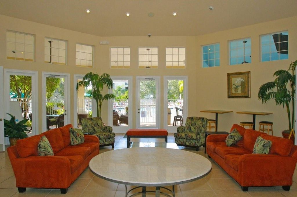 Image 17 of property listing at 2307 SILVER PALM DRIVE 102, Kissimmee, FL 34747